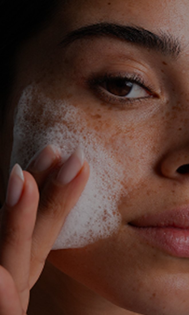 /-/media/project/loreal/brand-sites/lrp/master/dmi/products/effaclar/effaclar-cleanser/la-roche-posay-supramolecular-cleanser-fip-card-1.jpg